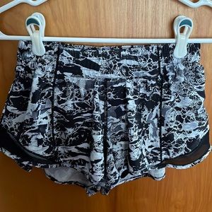 Lululemon size 6 shorts